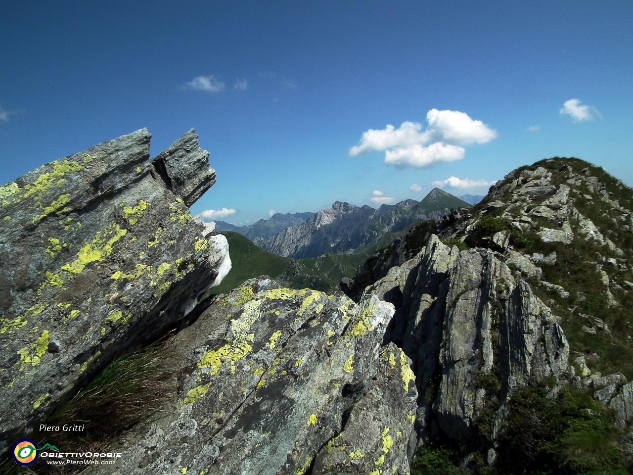 82 in cresta verso l'Azzaredo (2254 m.).JPG